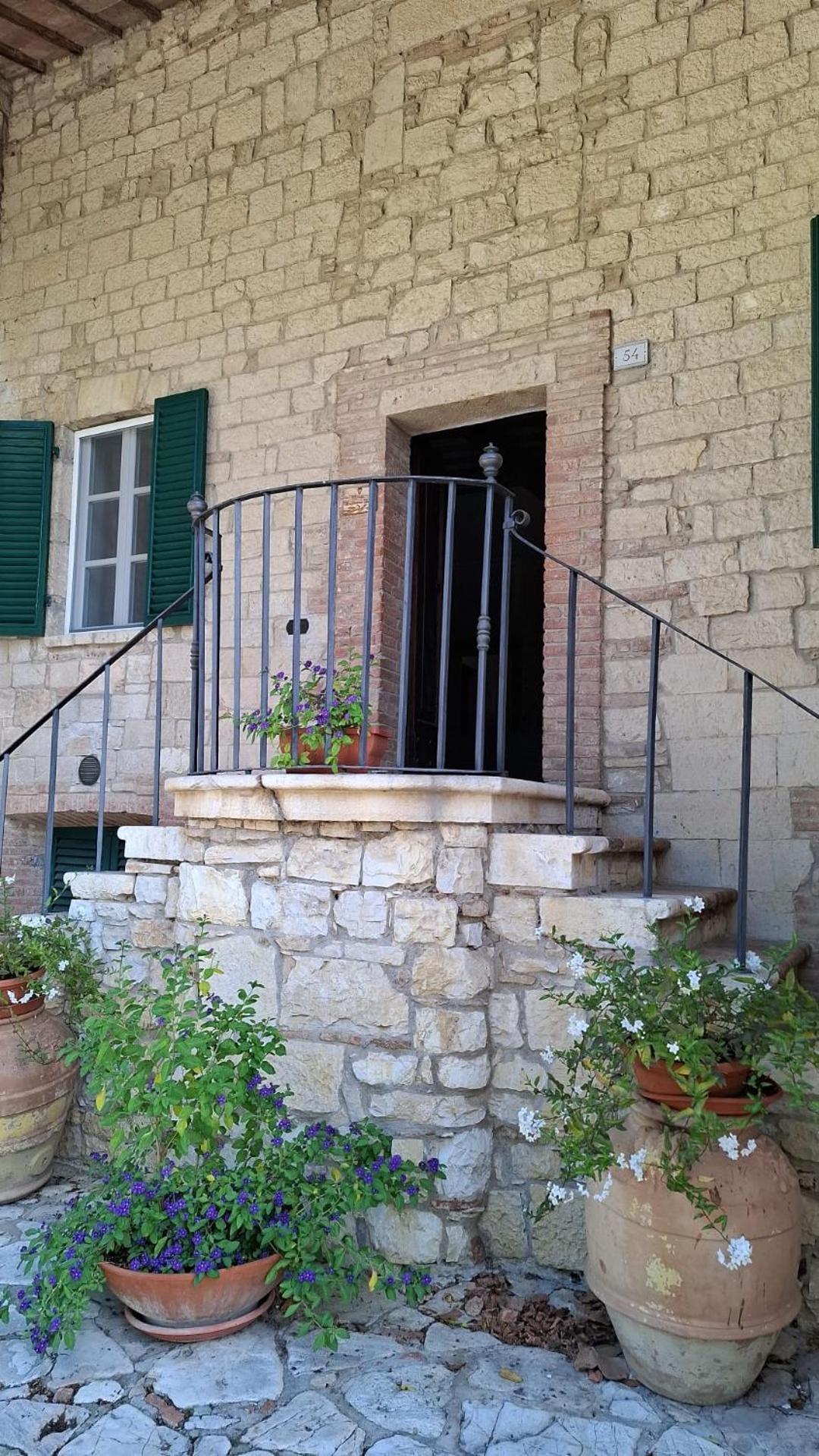Fratta Todina Agriturismo Tenuta Conti Faina מראה חיצוני תמונה