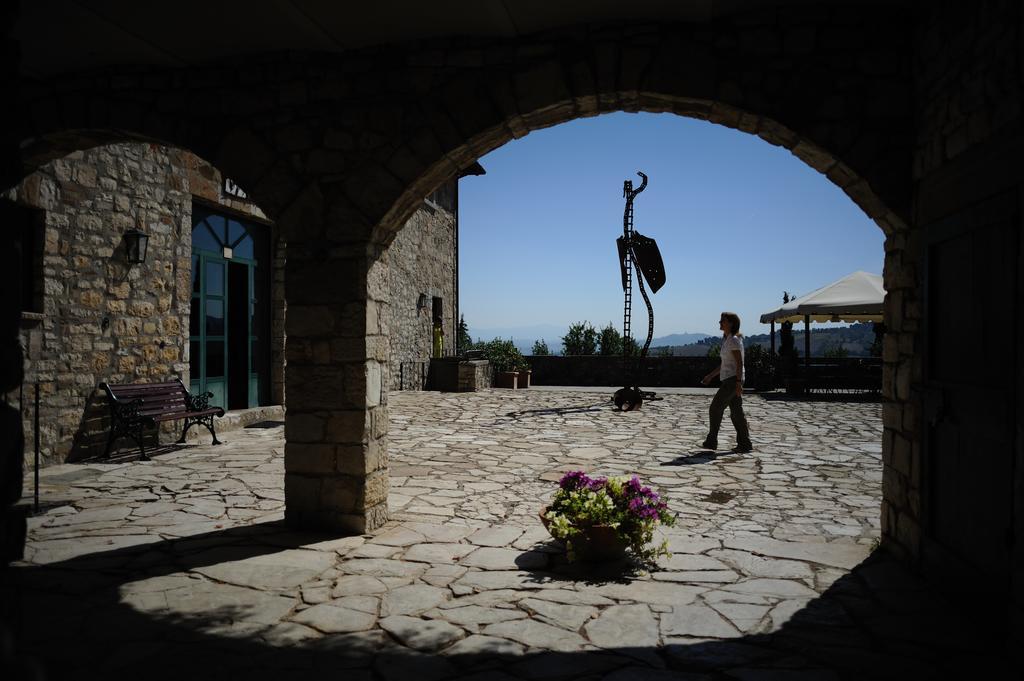Fratta Todina Agriturismo Tenuta Conti Faina חדר תמונה