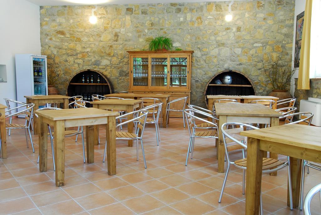 Fratta Todina Agriturismo Tenuta Conti Faina מראה חיצוני תמונה