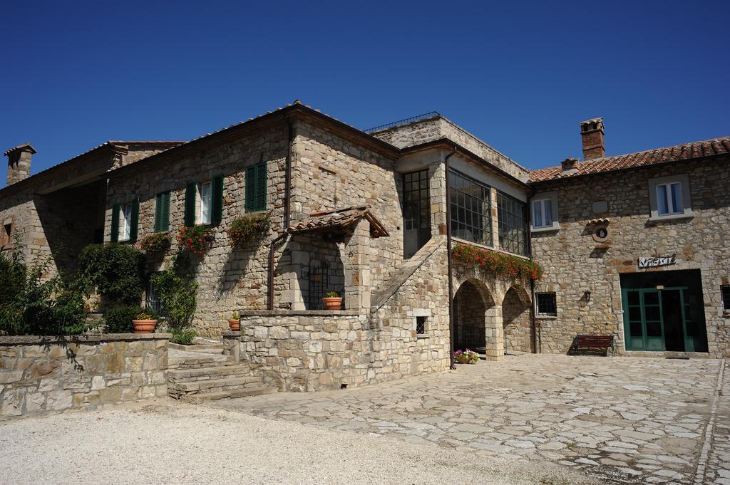 Fratta Todina Agriturismo Tenuta Conti Faina מראה חיצוני תמונה