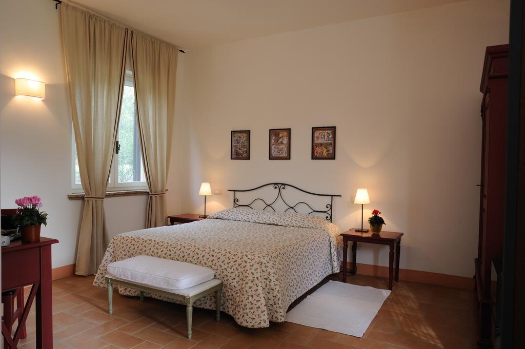 Fratta Todina Agriturismo Tenuta Conti Faina חדר תמונה